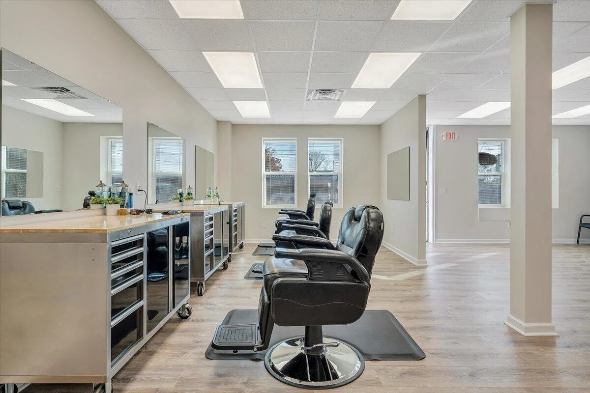 1408 Williamson RD NE - Photo 8