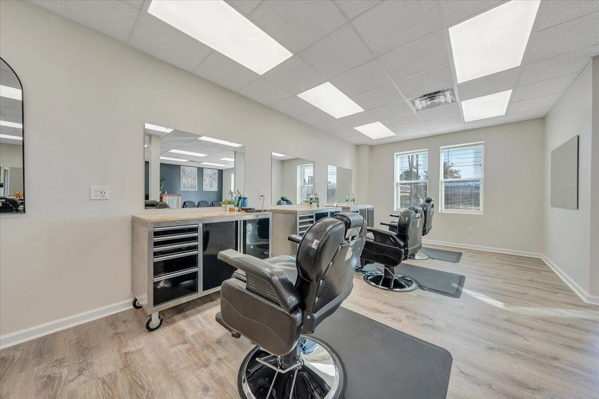 1408 Williamson RD NE - Photo 9