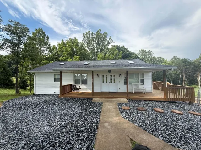 118 Crafts Church RD, Glade Hill, VA, 24092