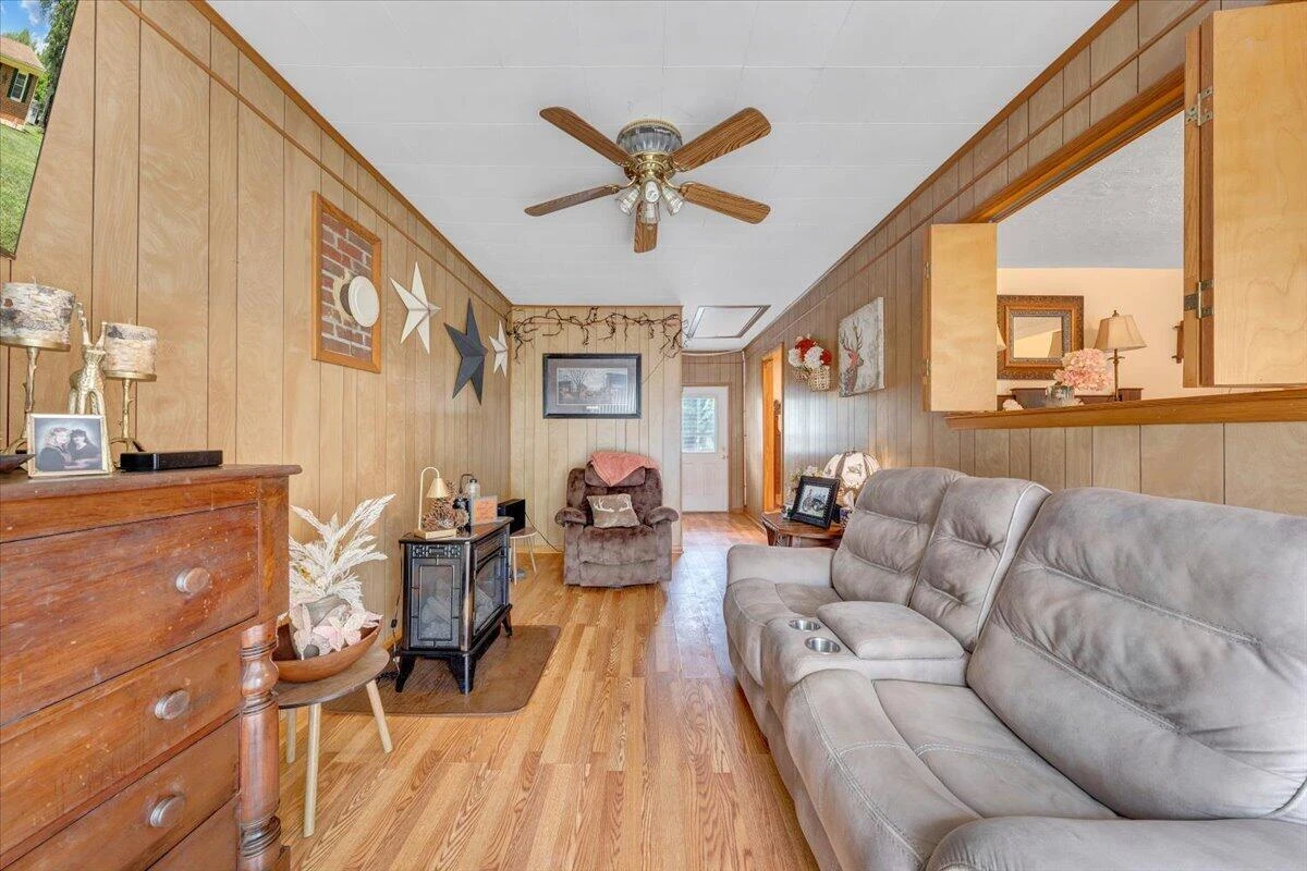 1106 Kanawha ST - Photo 33