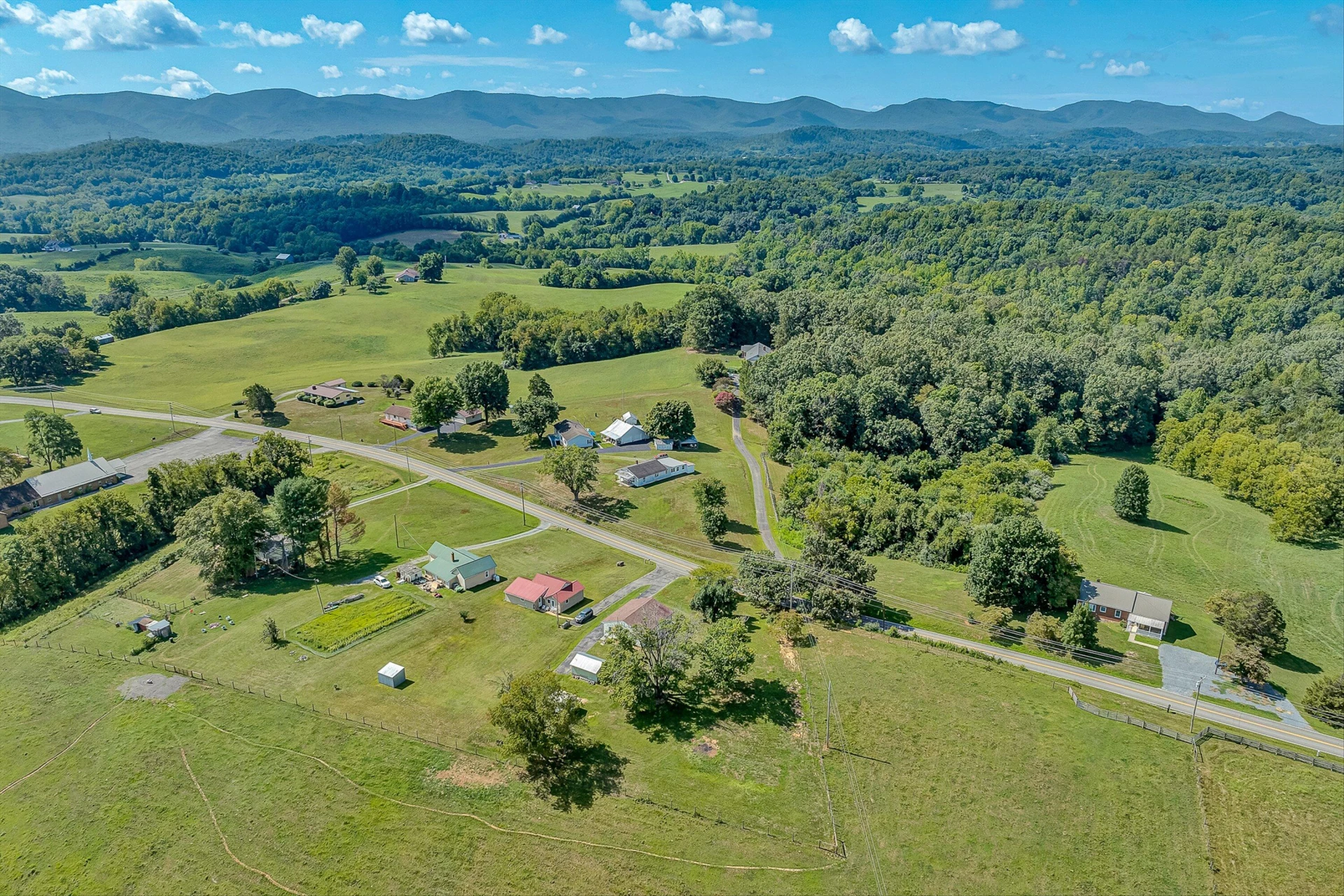 1252 Wheatland RD - Photo 13