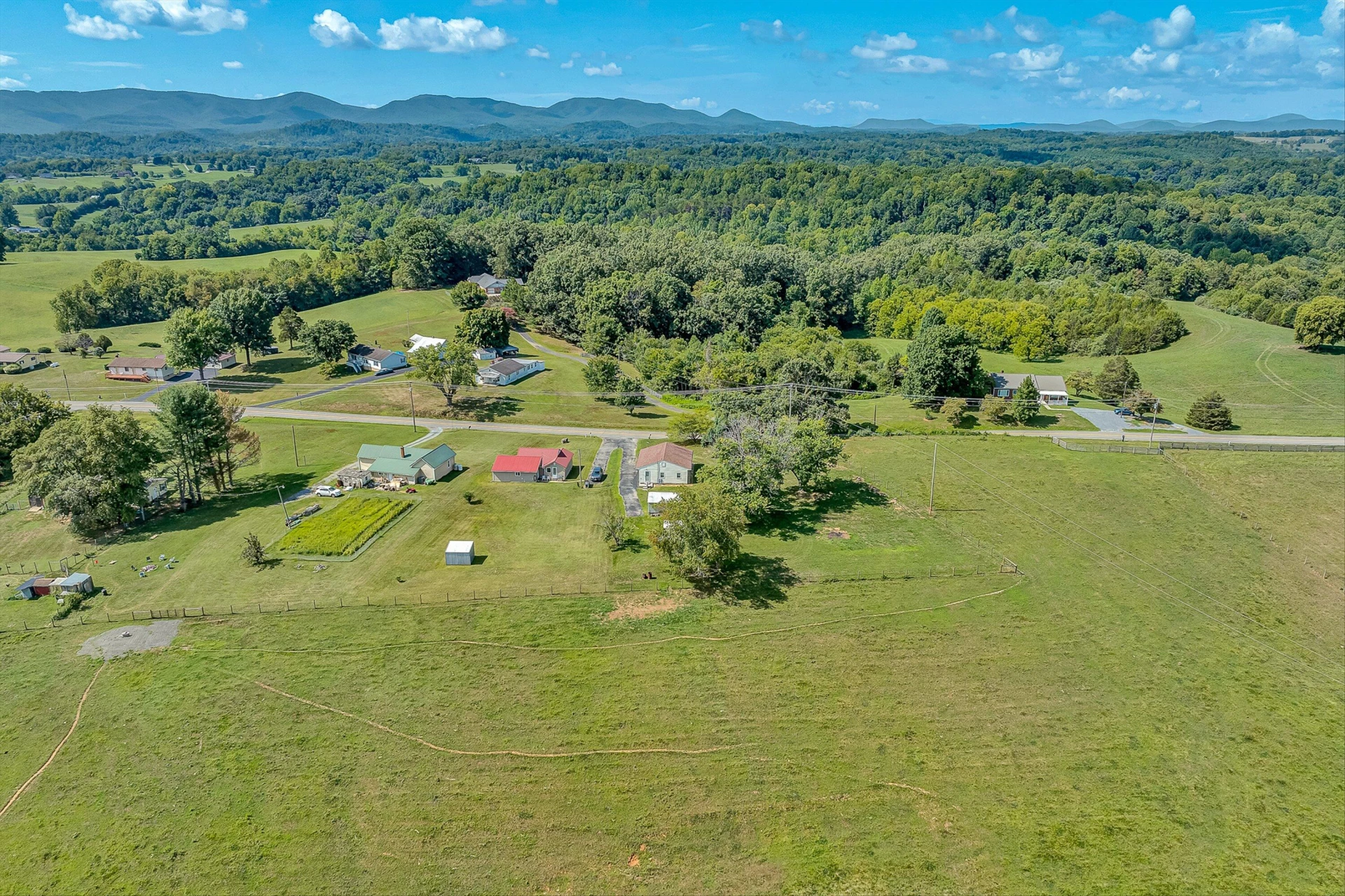 1252 Wheatland RD - Photo 21