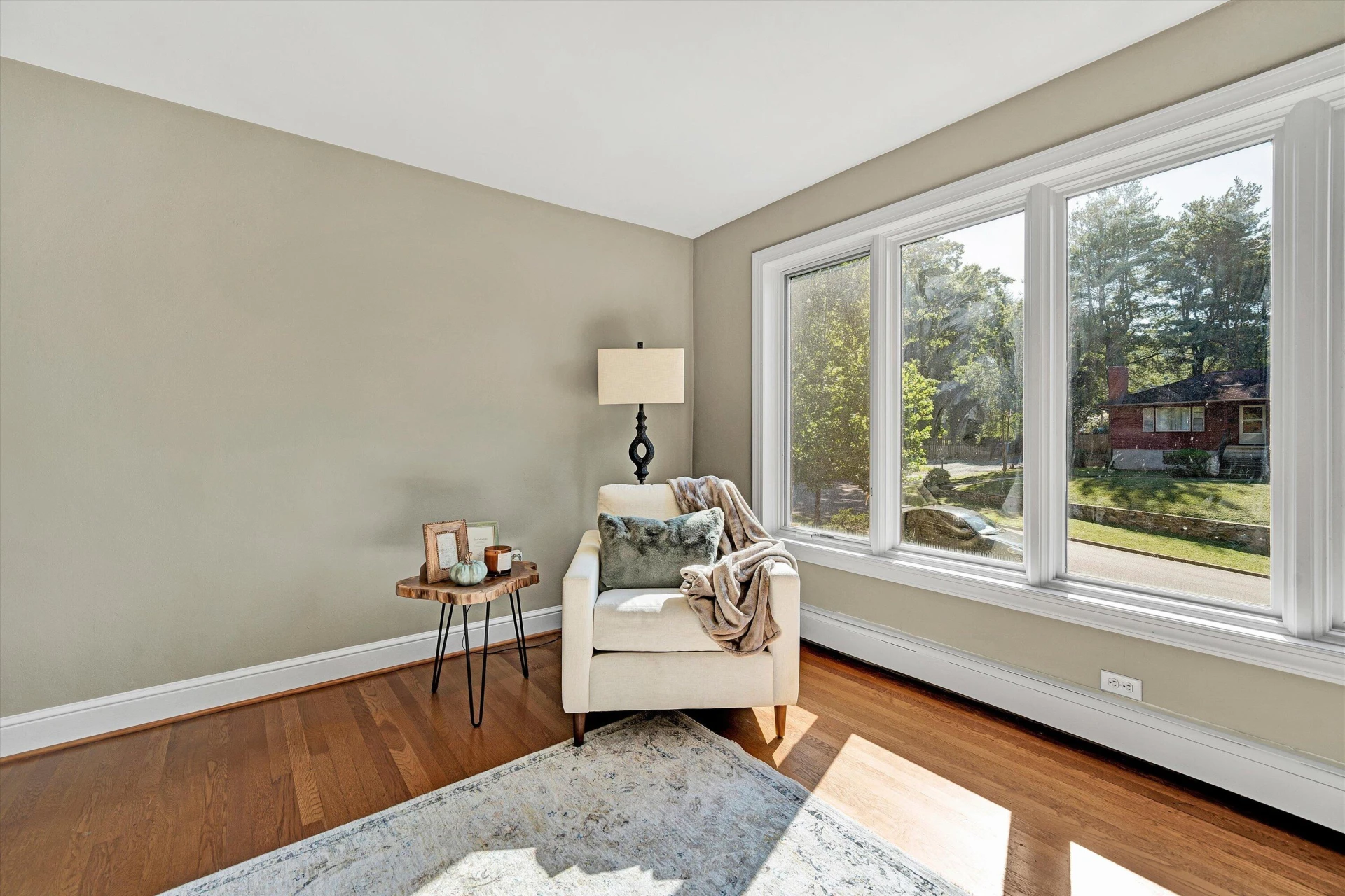 1909 Blenheim RD SW - Photo 6