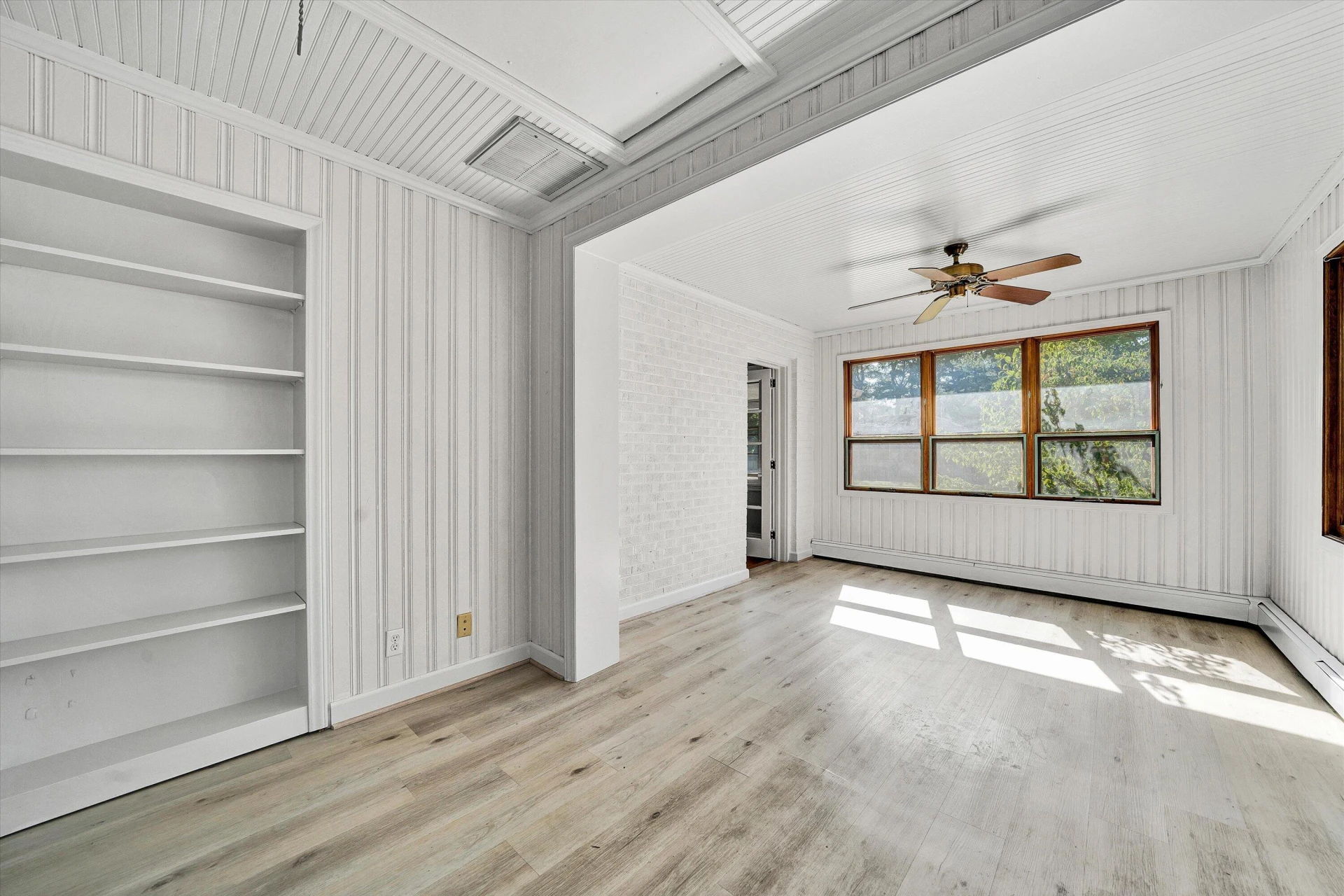 1909 Blenheim RD SW - Photo 11