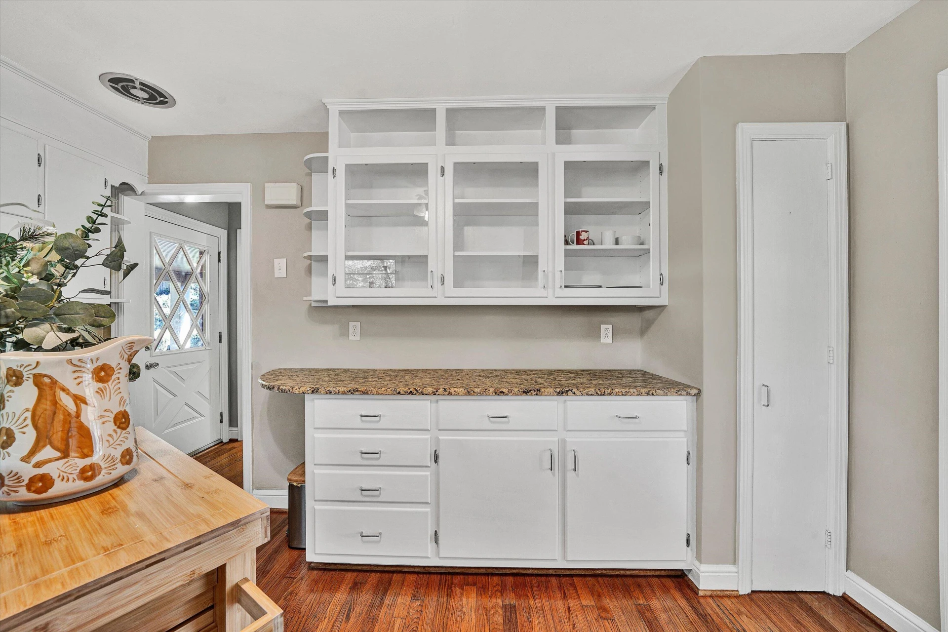 1909 Blenheim RD SW - Photo 15