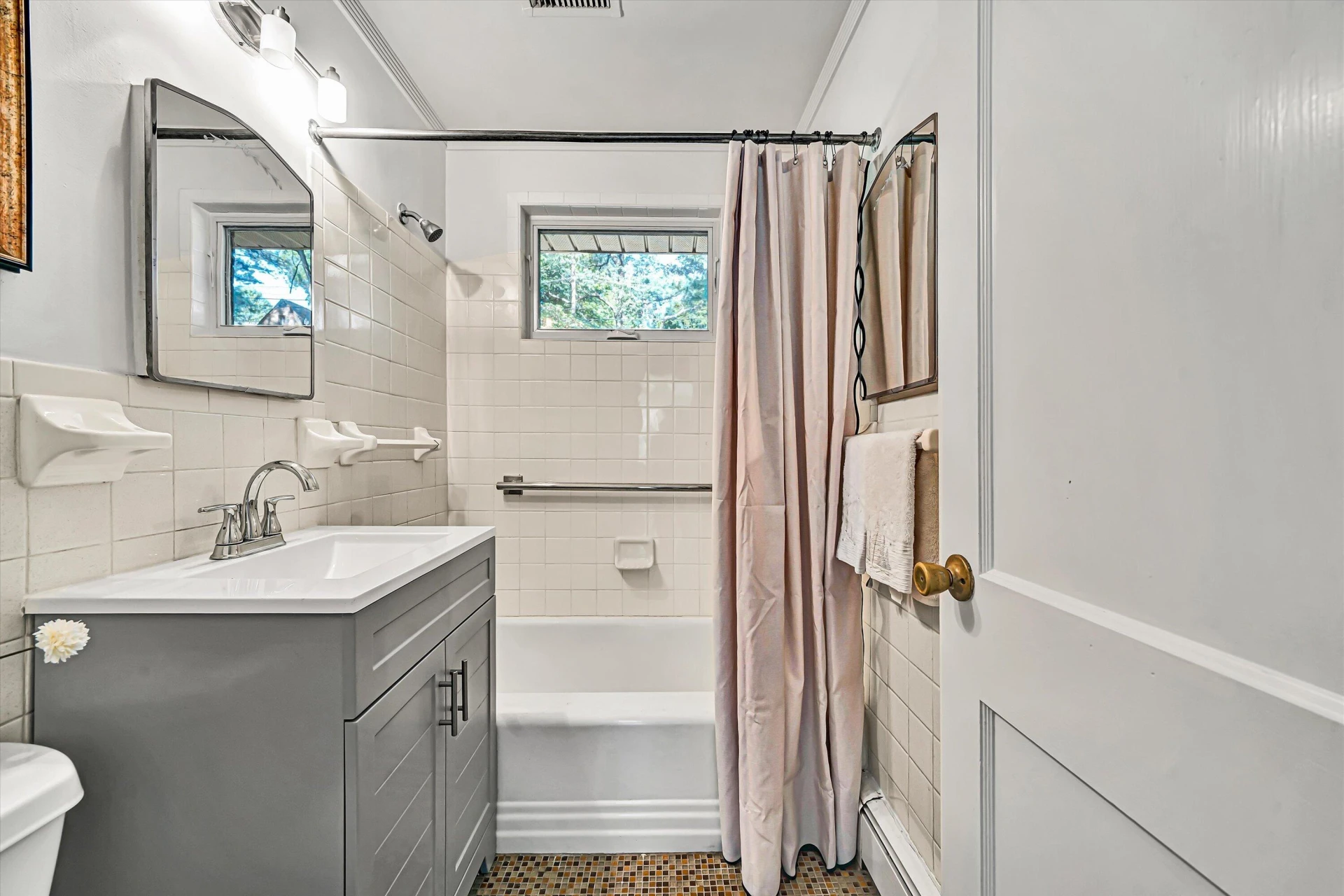 1909 Blenheim RD SW - Photo 20