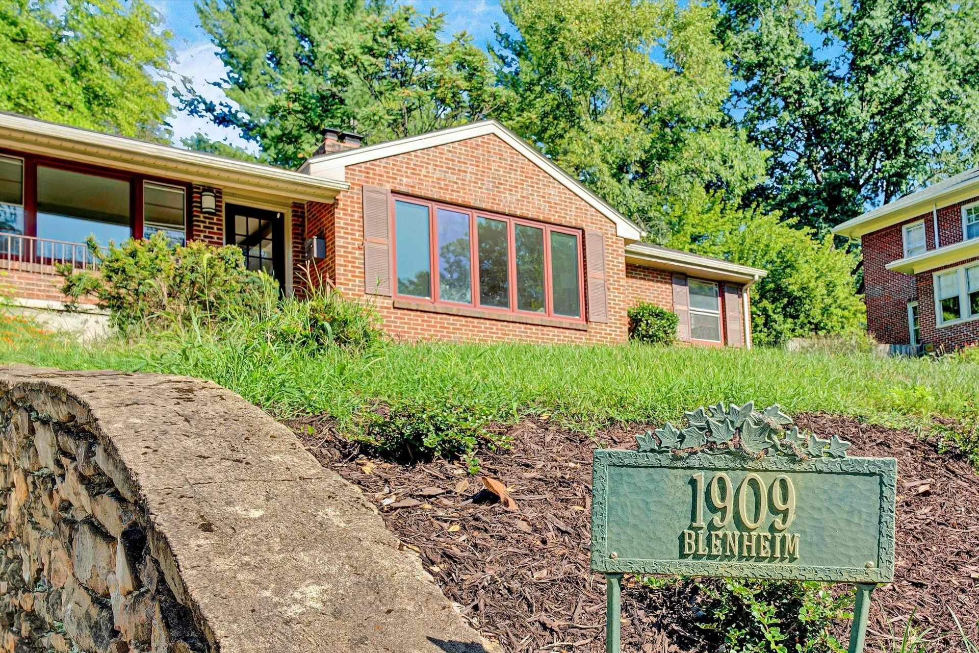 1909 Blenheim RD SW - Photo 37