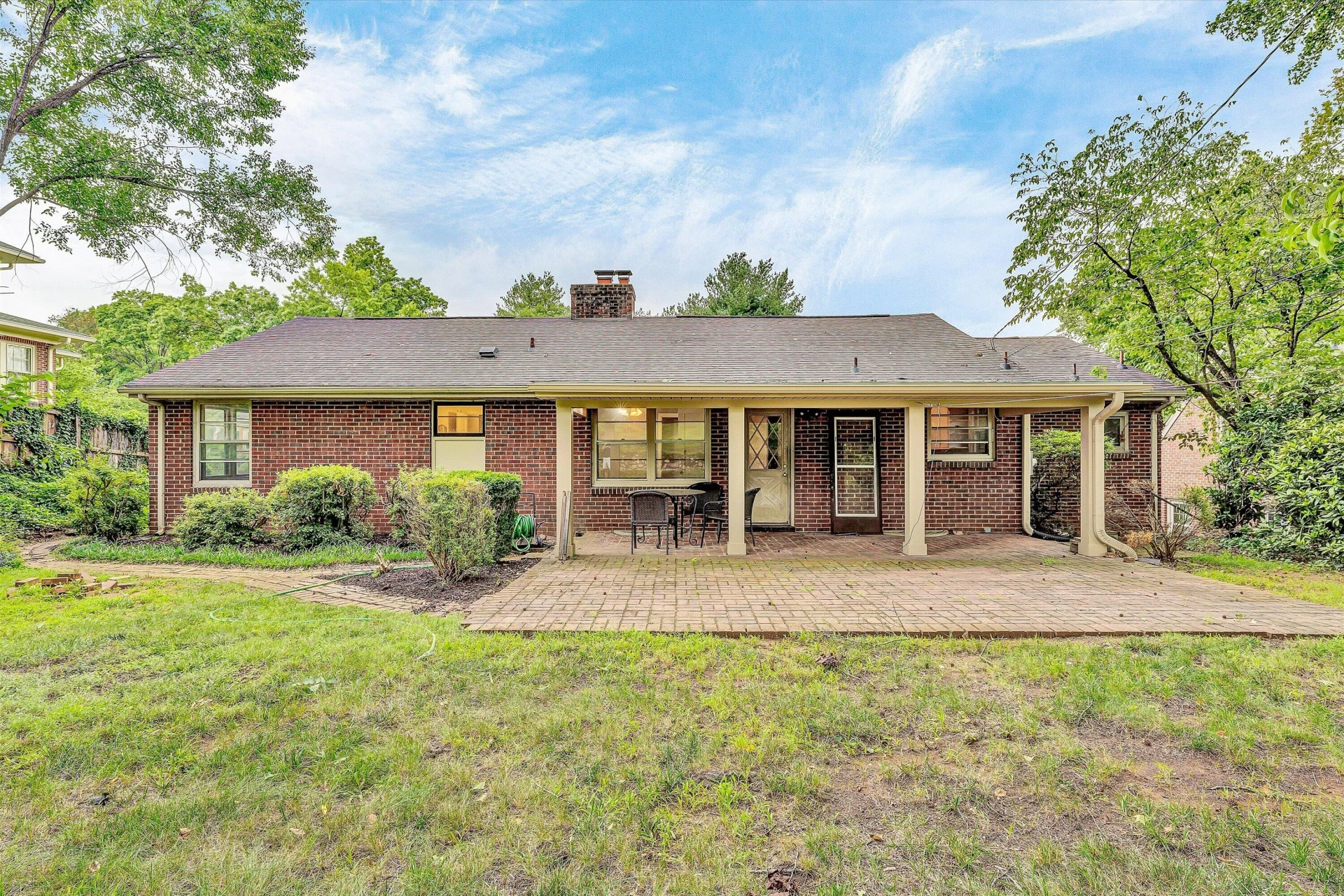 1909 Blenheim RD SW - Photo 45