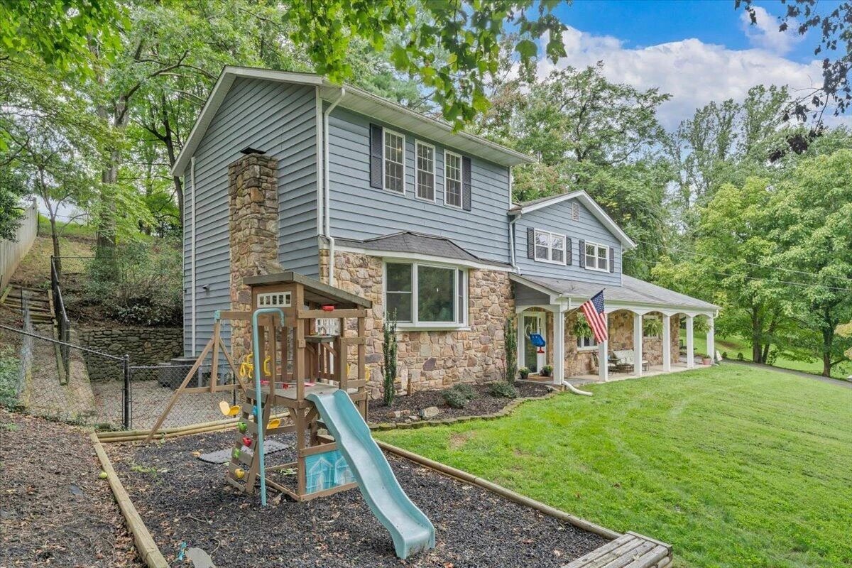 6121 Homewood CIR - Photo 5