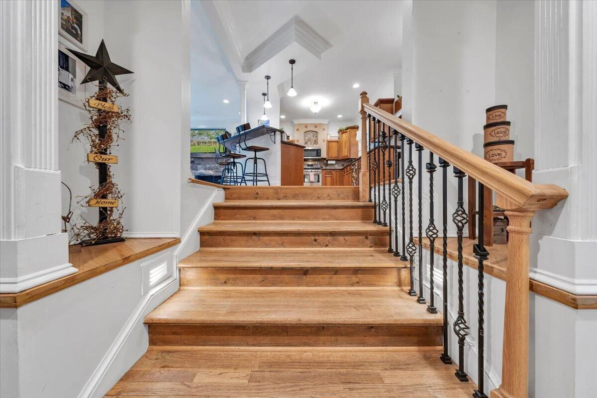 6121 Homewood CIR - Photo 10
