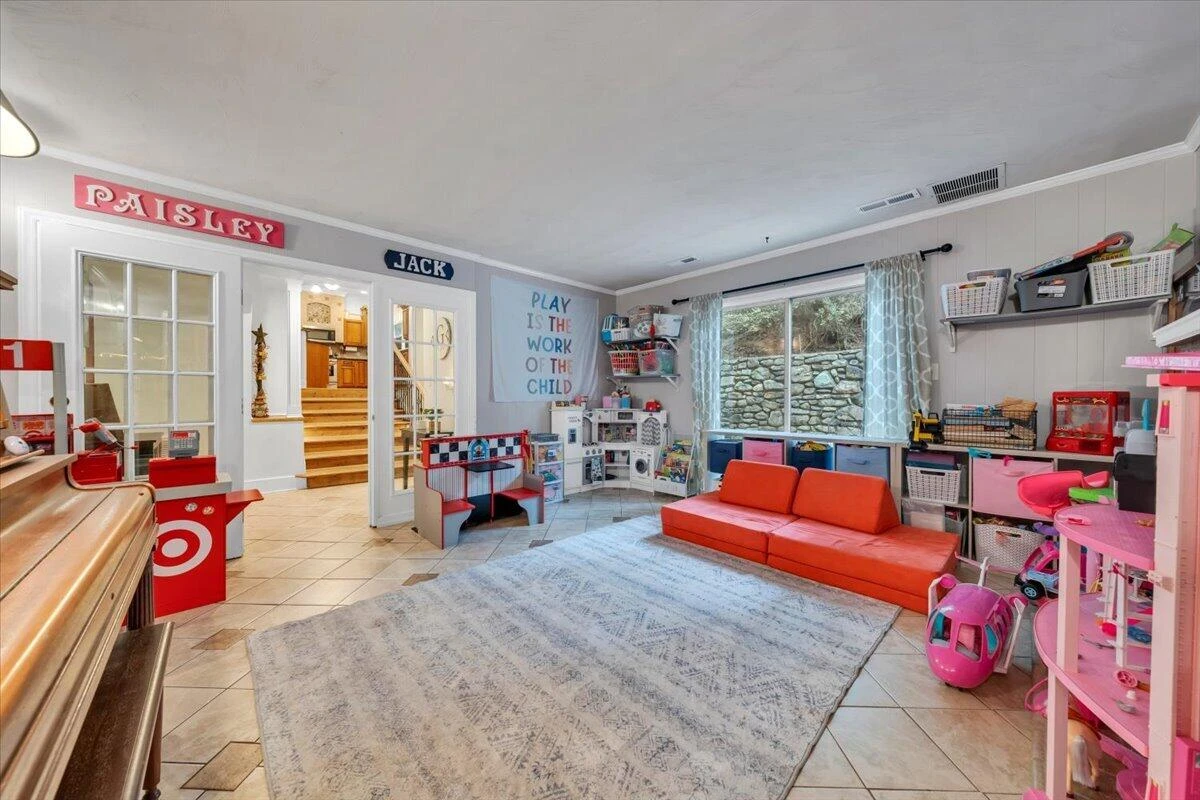 6121 Homewood CIR - Photo 13