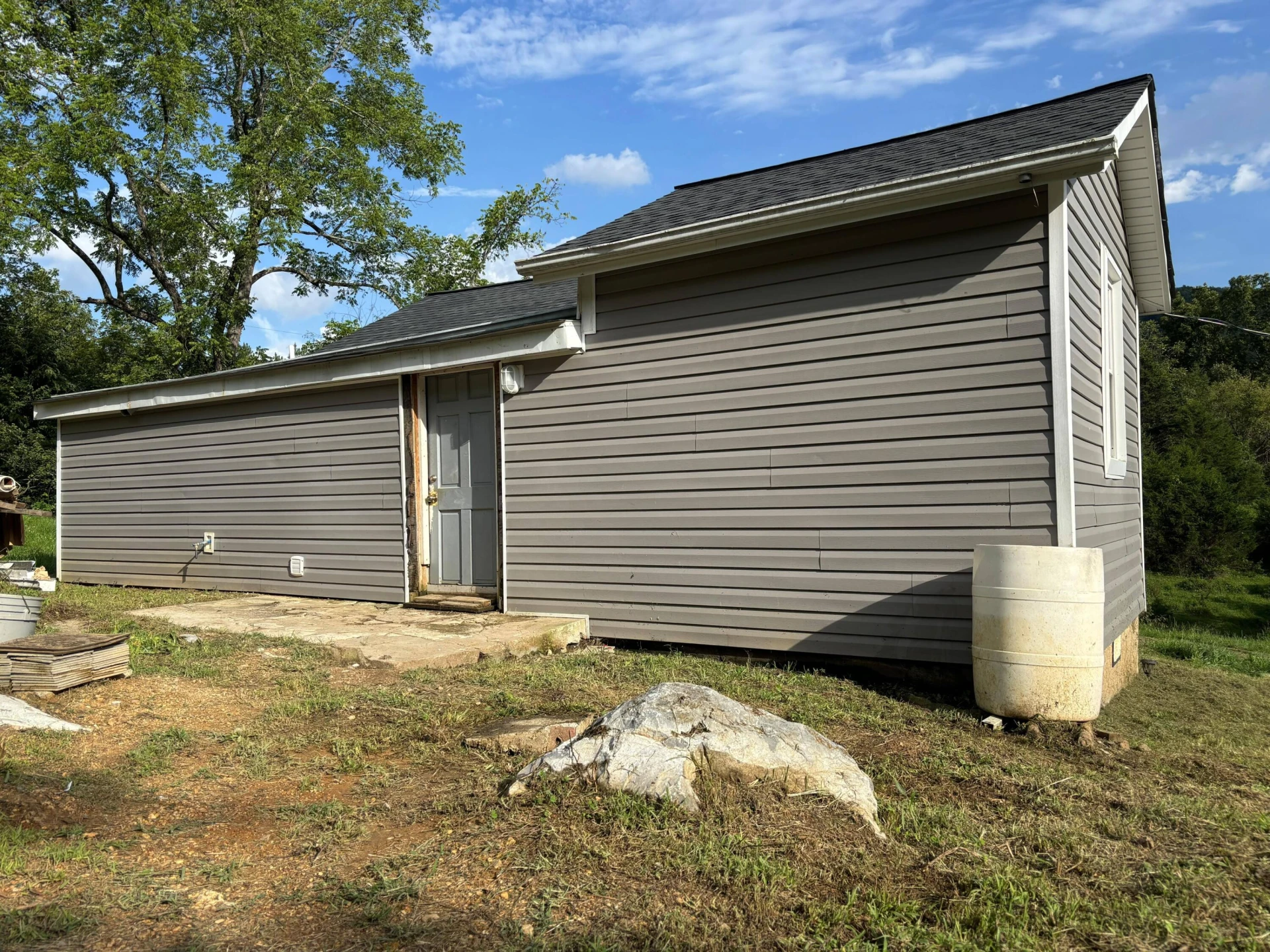 6827 Blacksburg RD - Photo 10