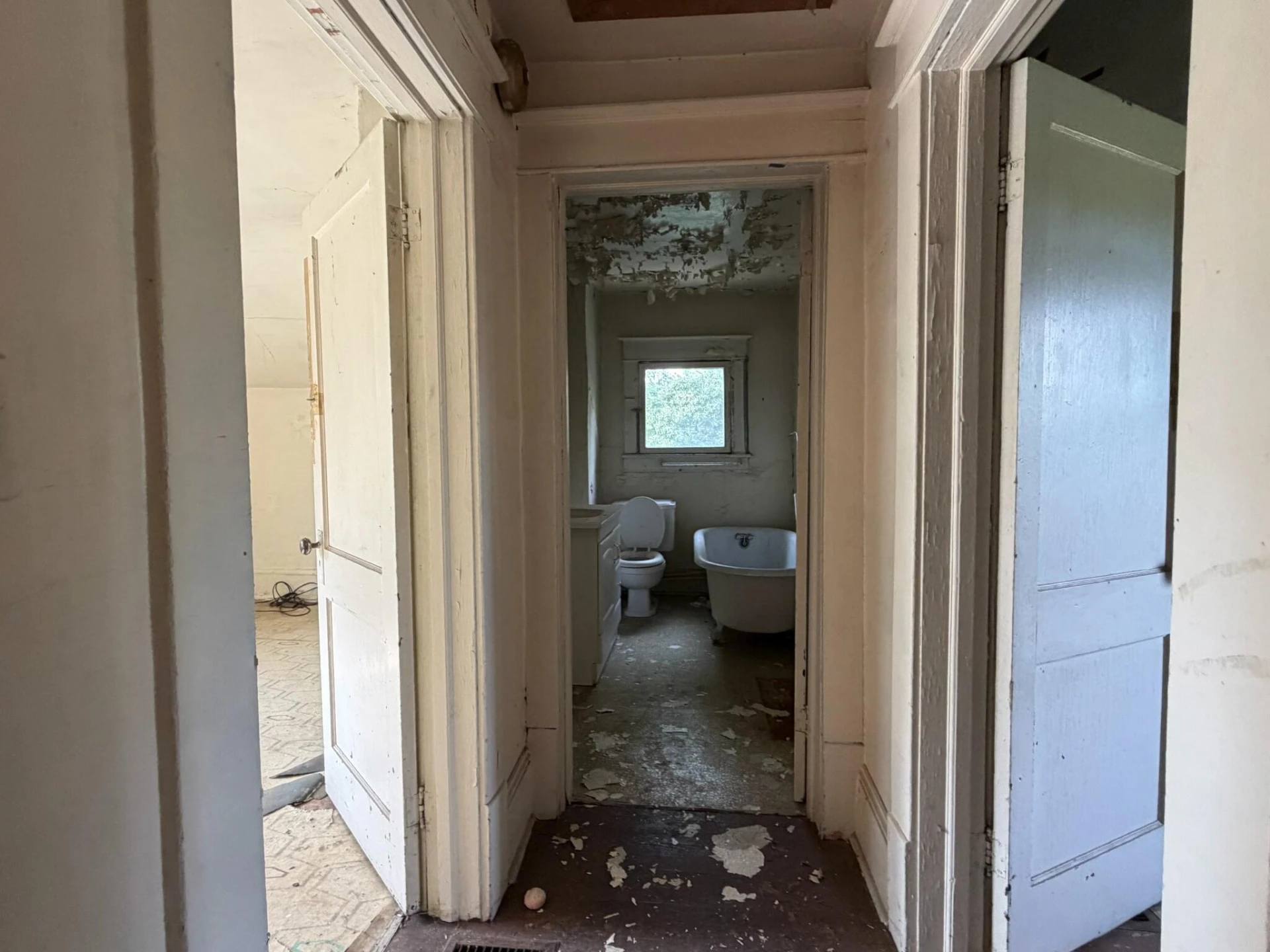 1431 Burrell ST NW - Photo 7