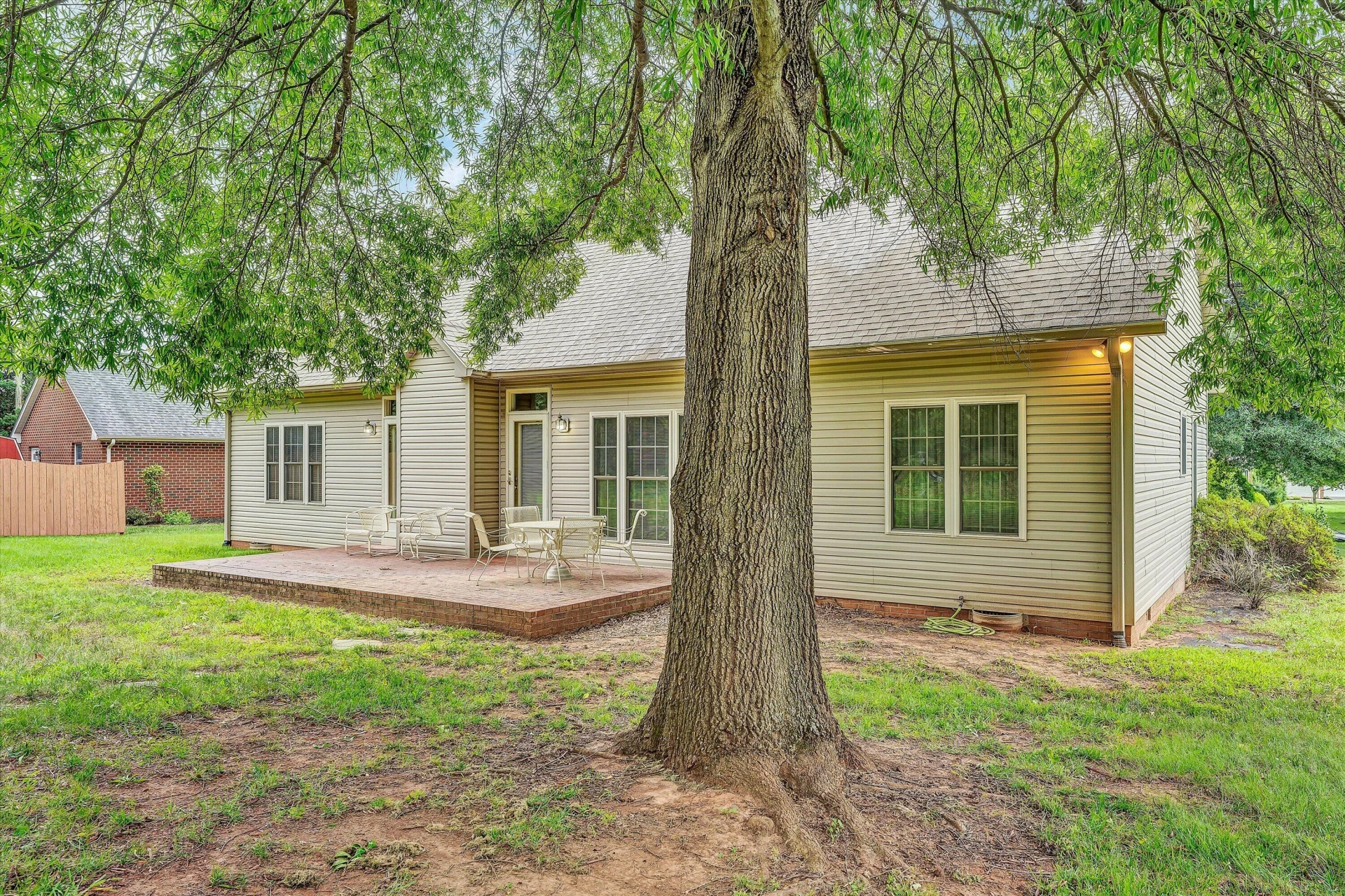 1203 Turner ST - Photo 32