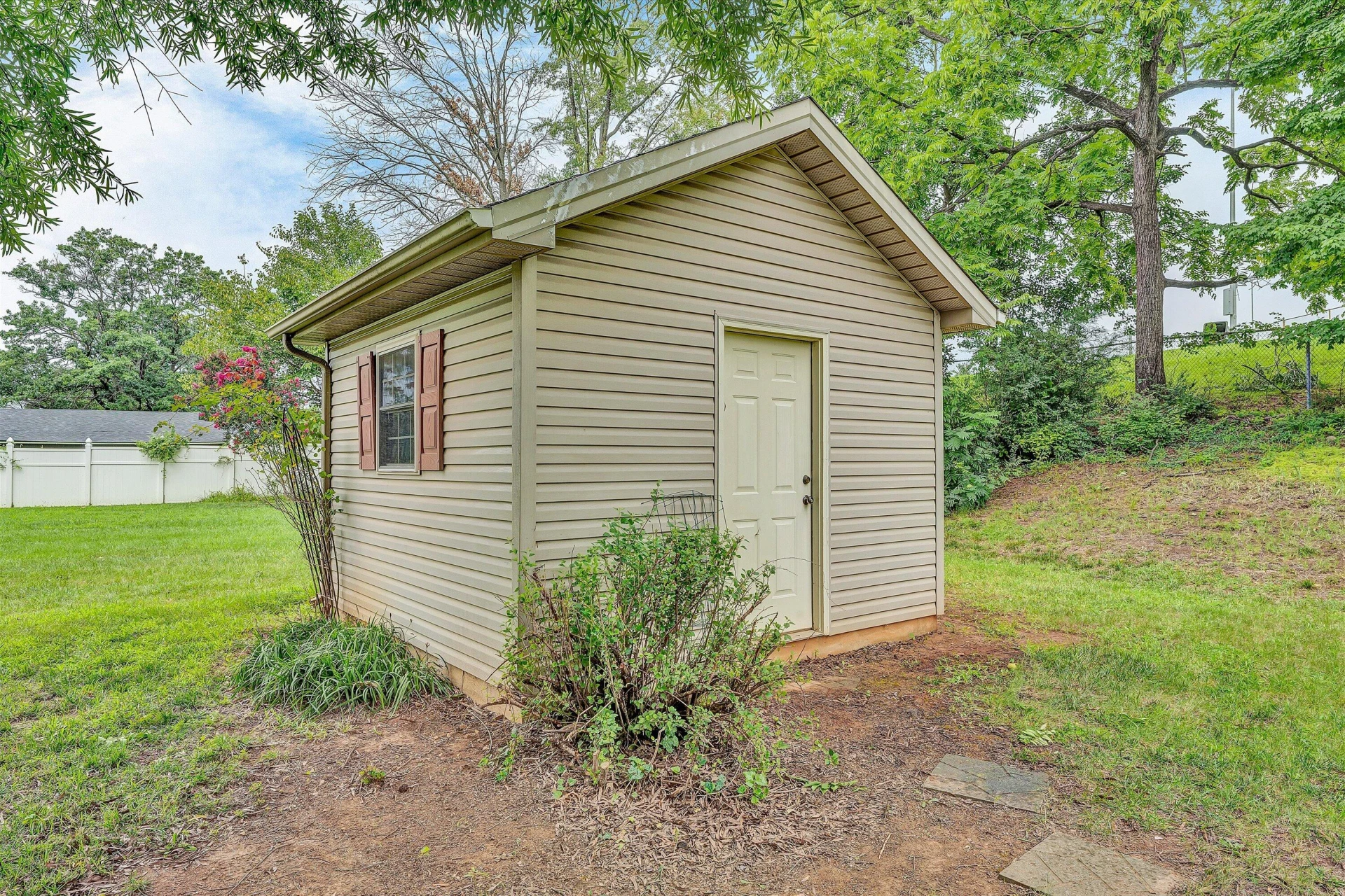 1203 Turner ST - Photo 33