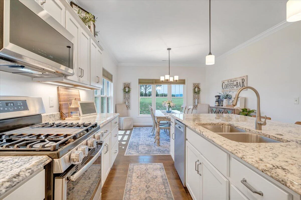 821 Greenfield ST - Photo 7