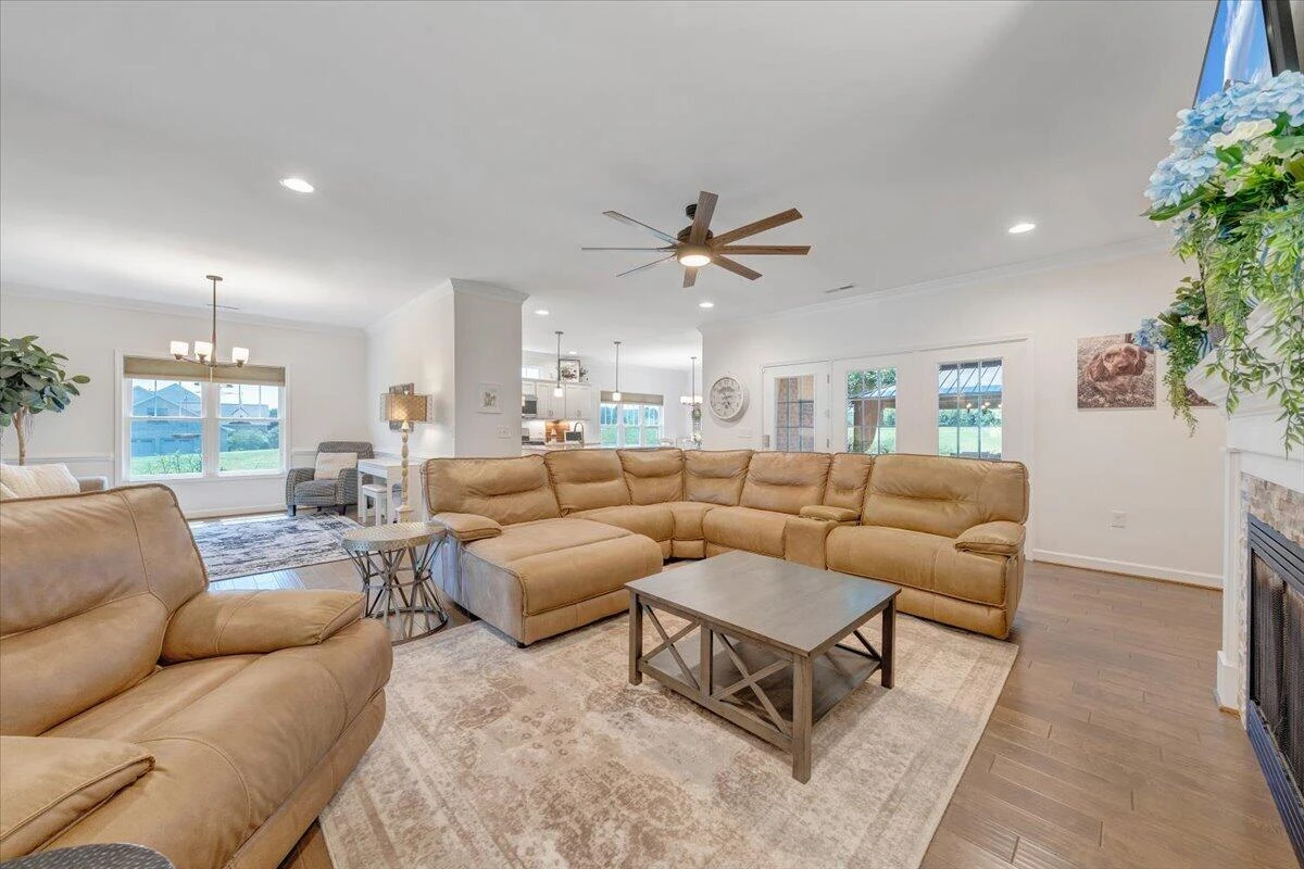 821 Greenfield ST - Photo 16