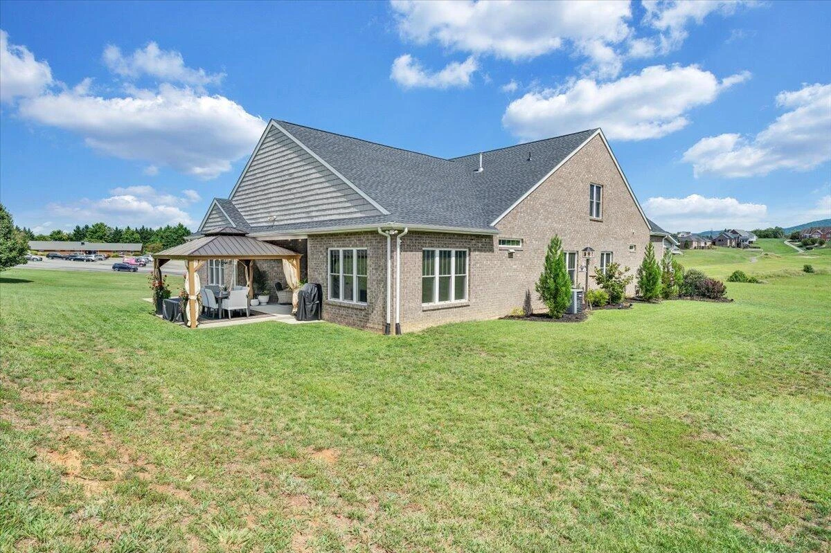 821 Greenfield ST - Photo 52