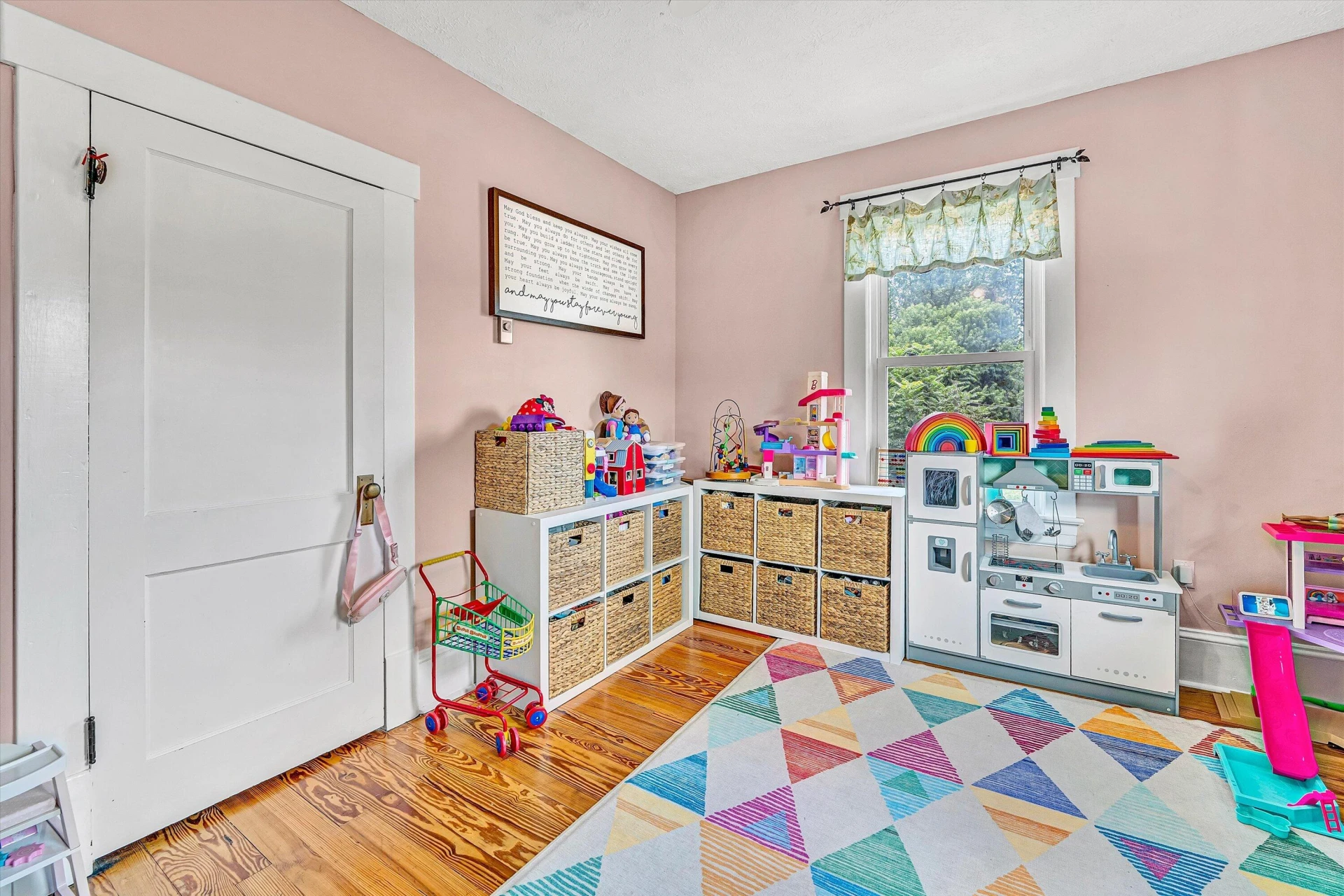 65 HERBERT ST - Photo 28
