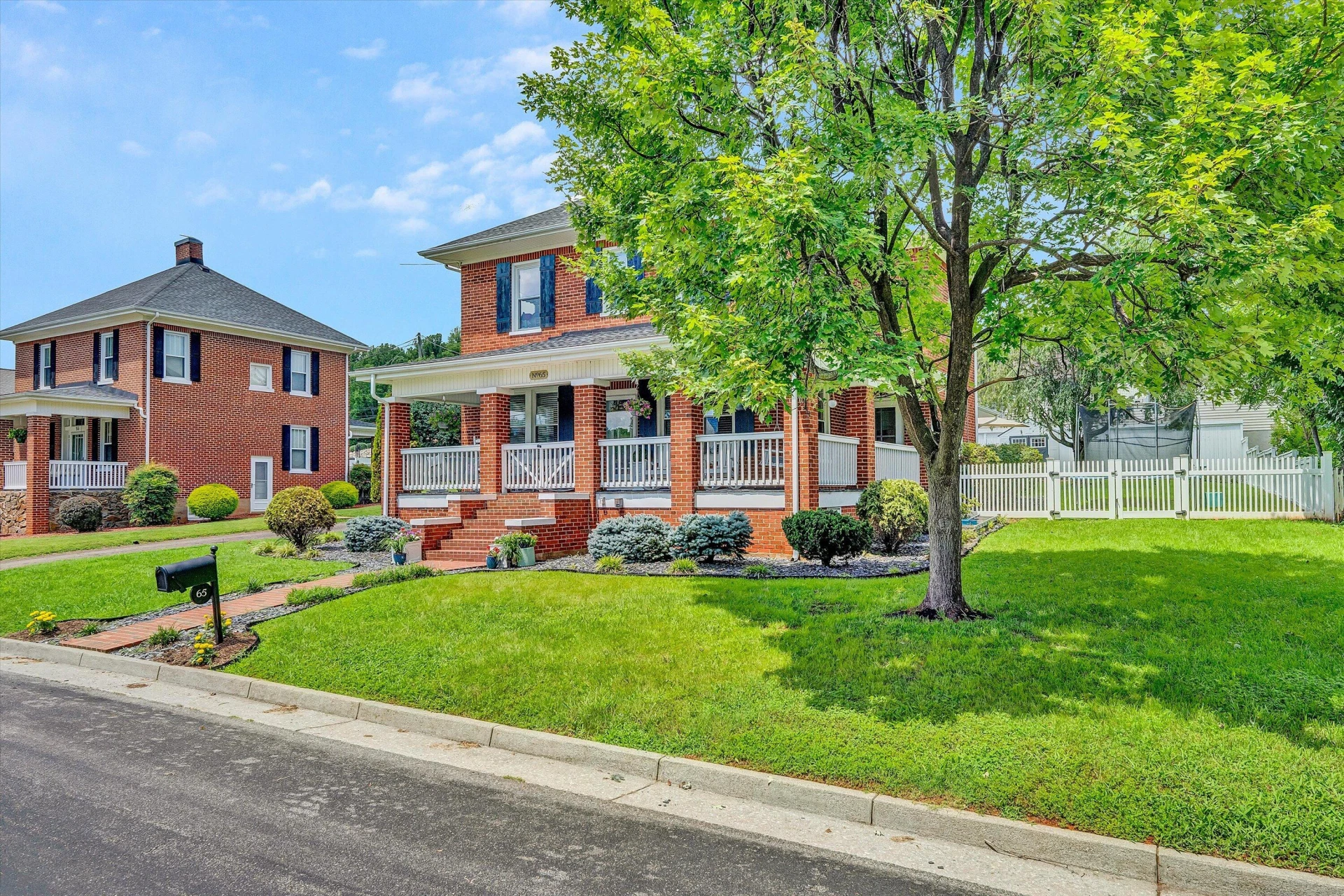 65 HERBERT ST - Photo 36