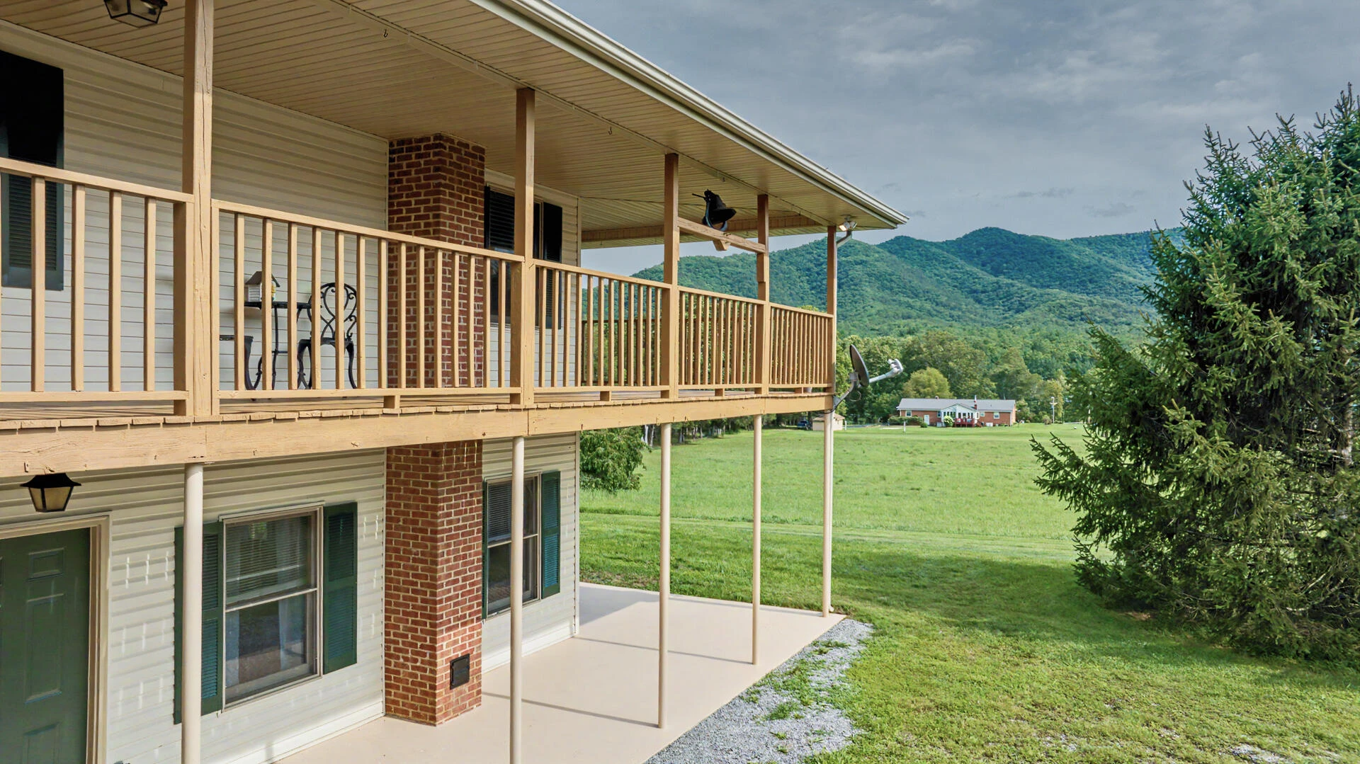 5741 Hall RD - Photo 5
