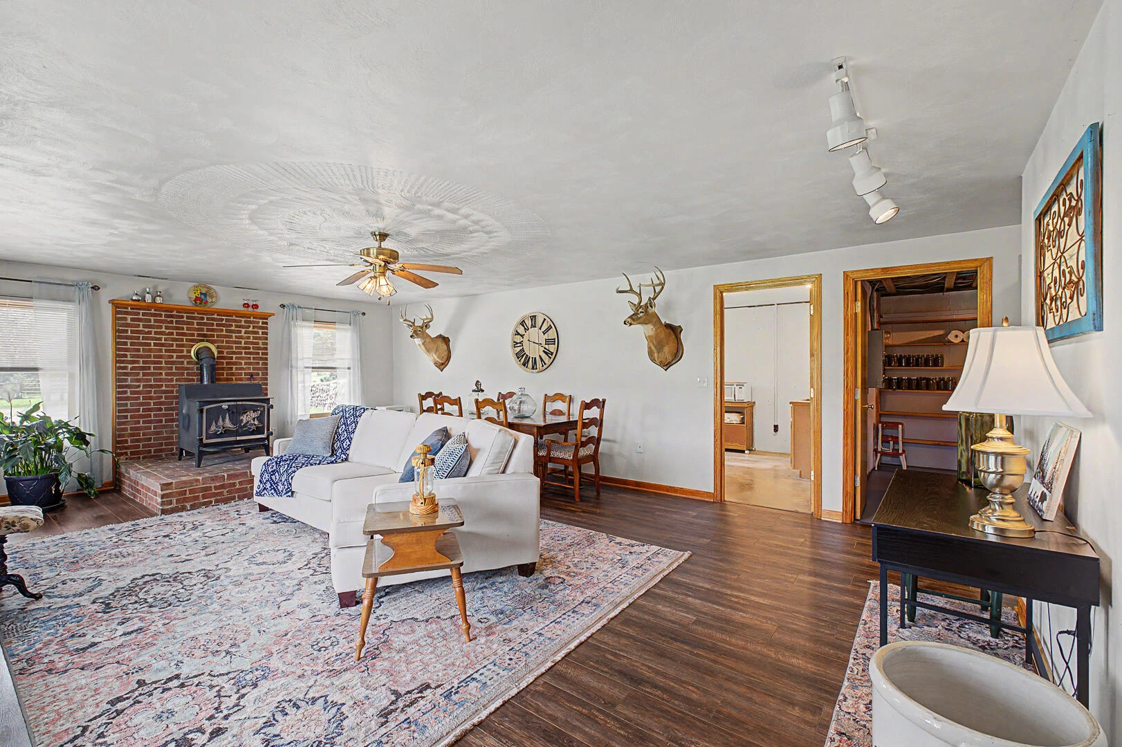 5741 Hall RD - Photo 39