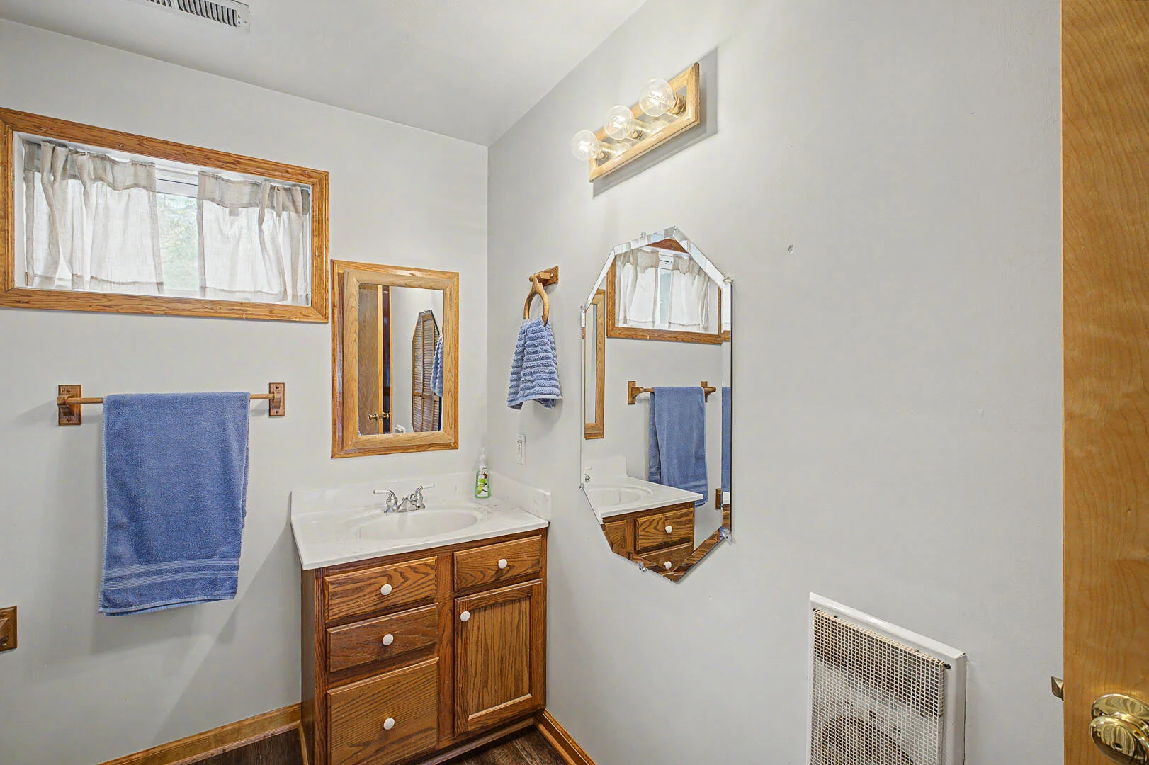 5741 Hall RD - Photo 45