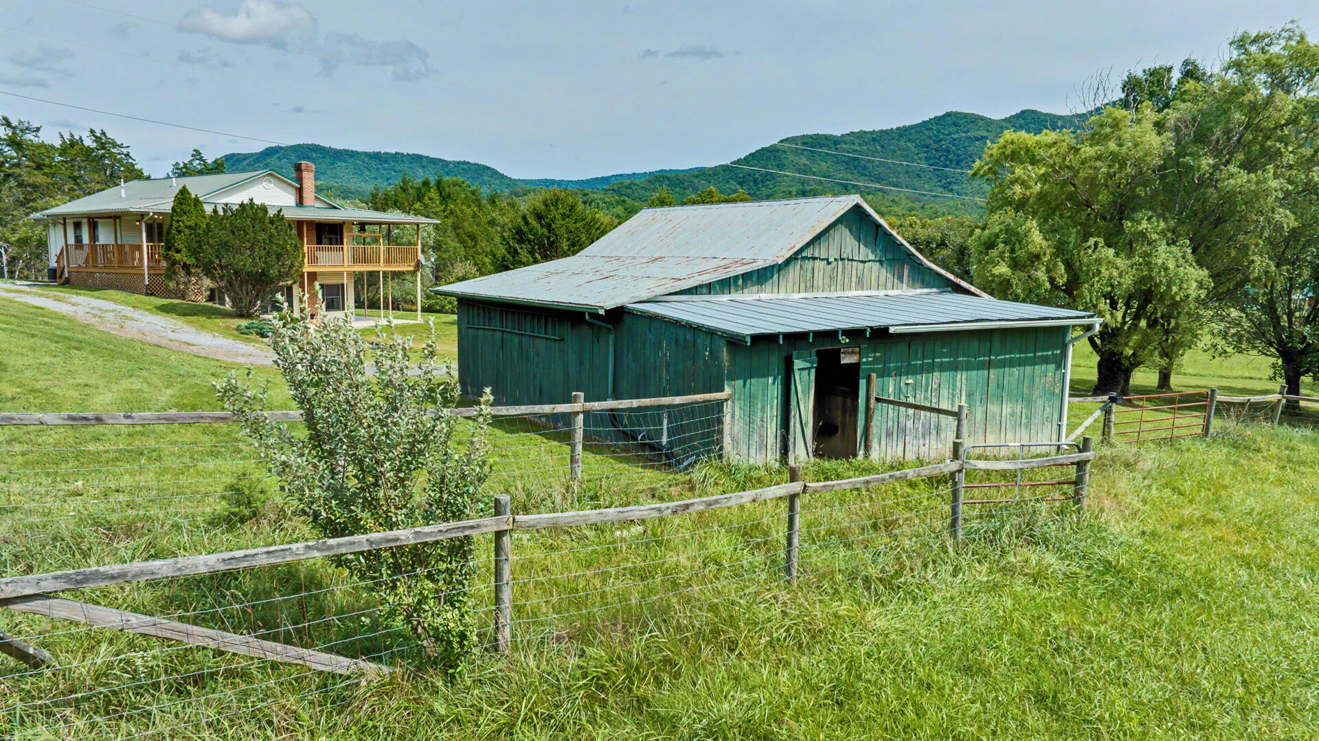 5741 Hall RD - Photo 8