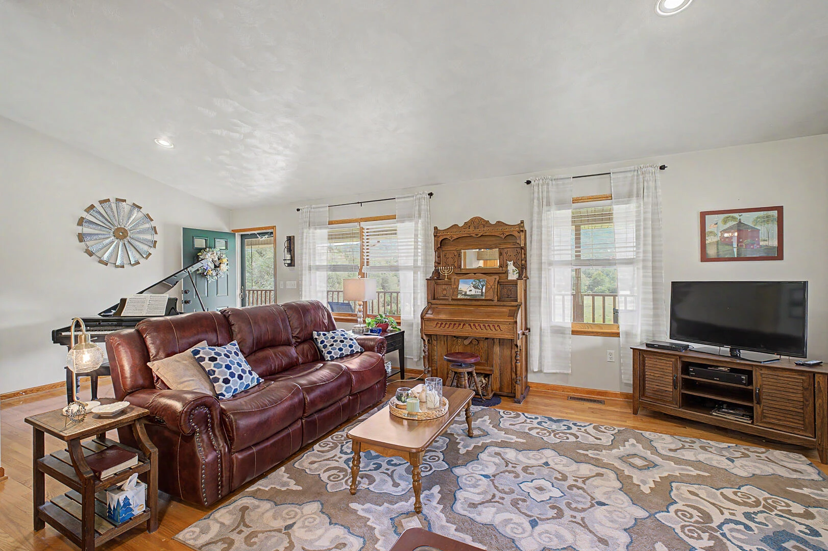 5741 Hall RD - Photo 19