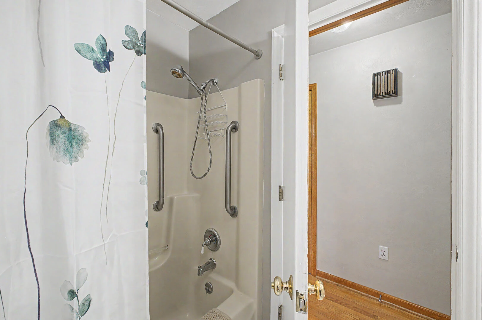 5741 Hall RD - Photo 26