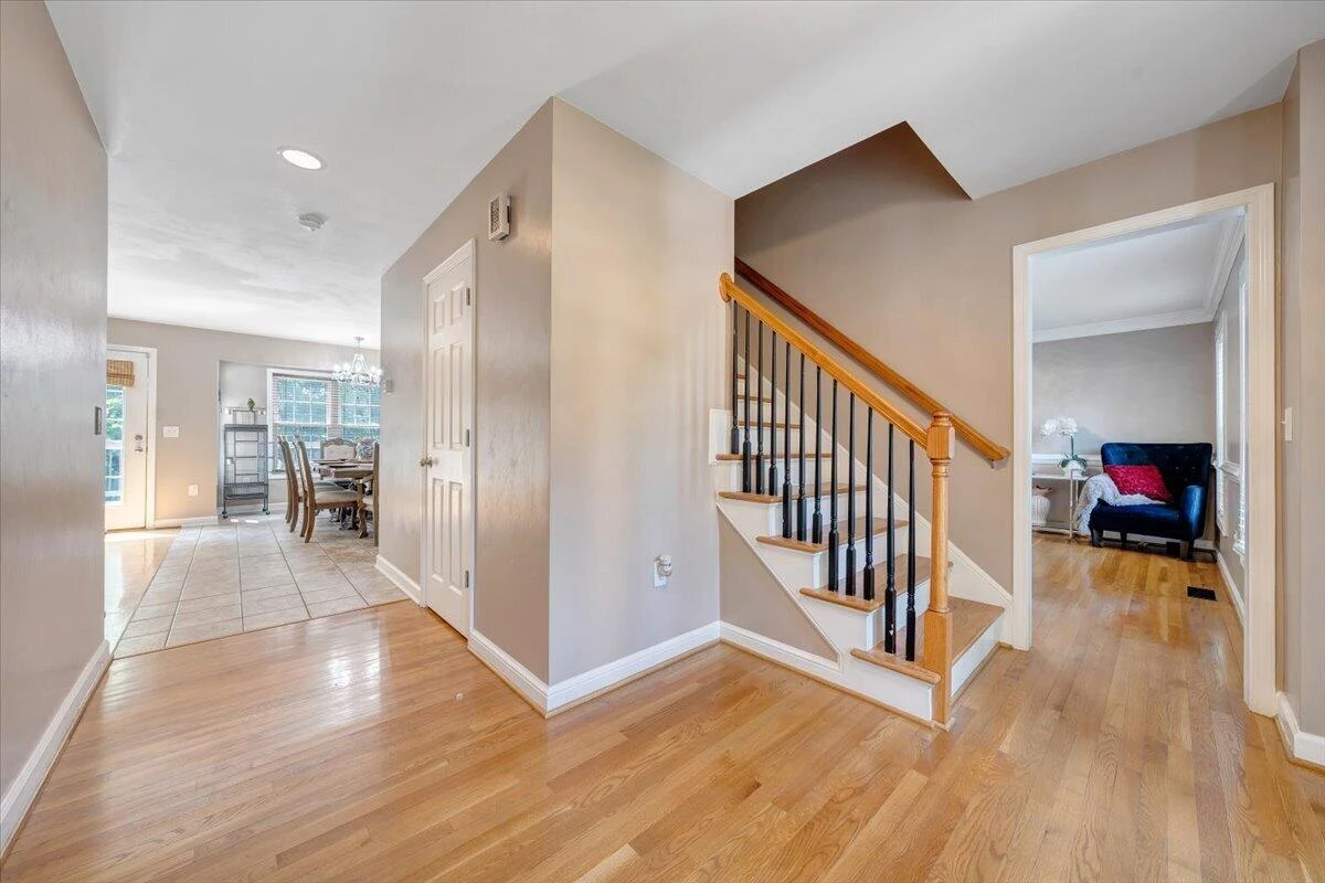 2430 Tyler WAY - Photo 2