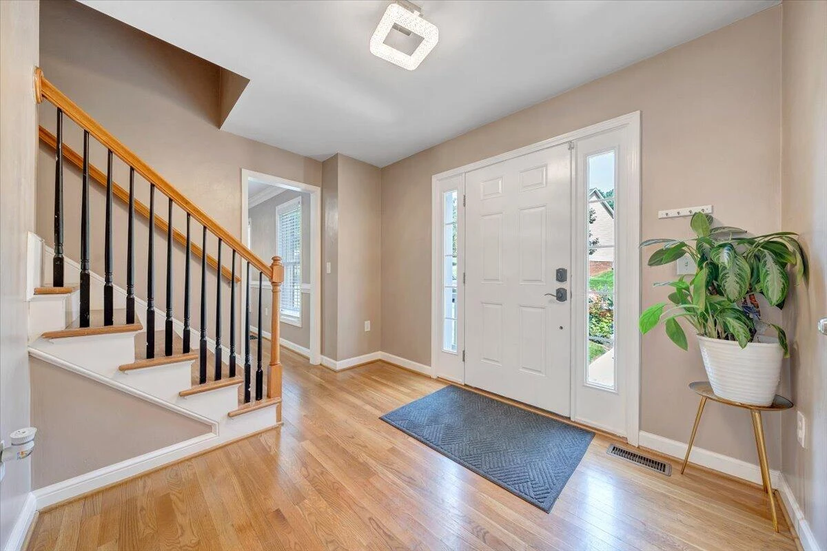 2430 Tyler WAY - Photo 3