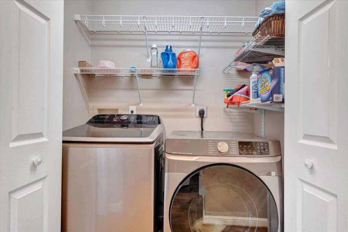2430 Tyler WAY - Photo 33