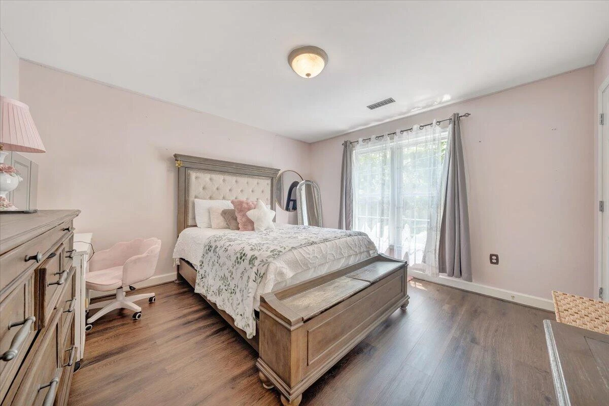 2430 Tyler WAY - Photo 34