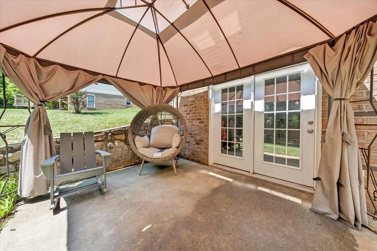 2430 Tyler WAY - Photo 49