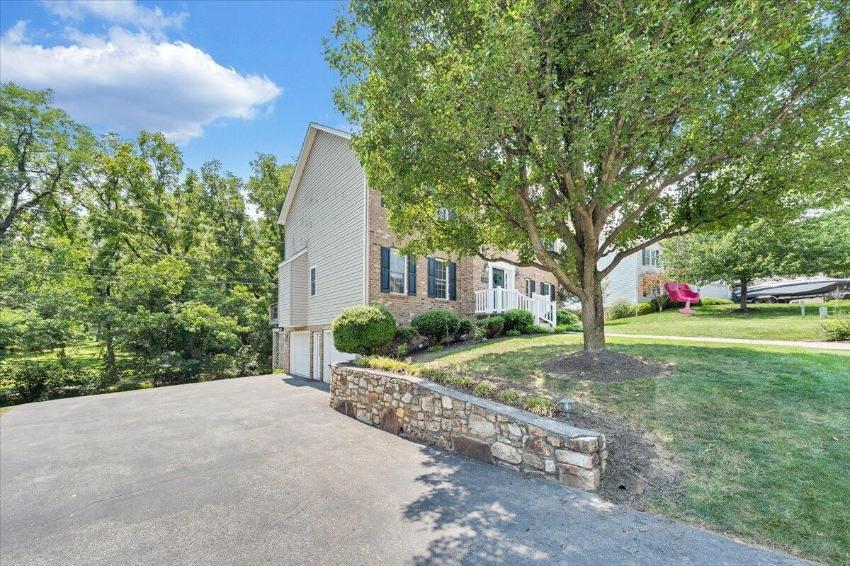 2430 Tyler WAY - Photo 52