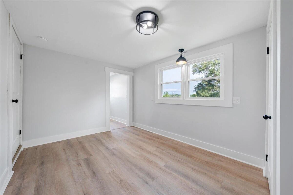 1416 Archbold AVE NE - Photo 20