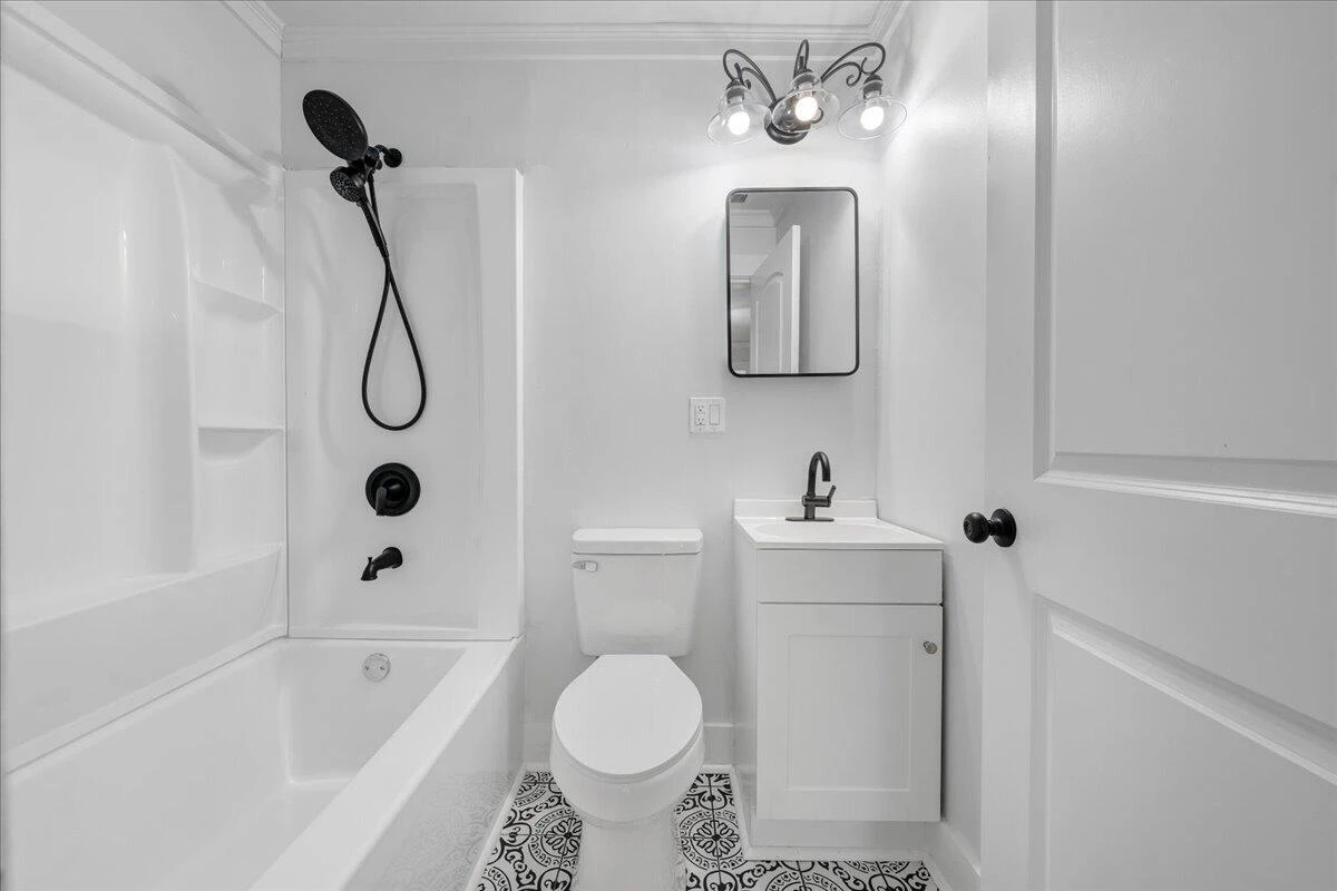 1416 Archbold AVE NE - Photo 24