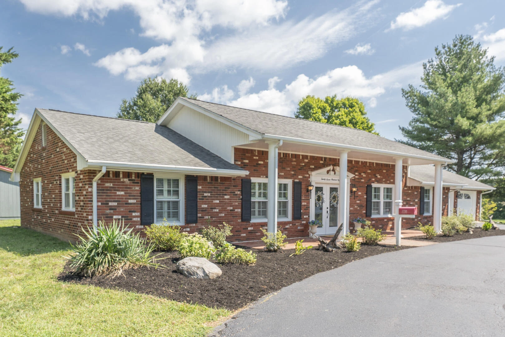 2708 Catawba RD - Photo 4