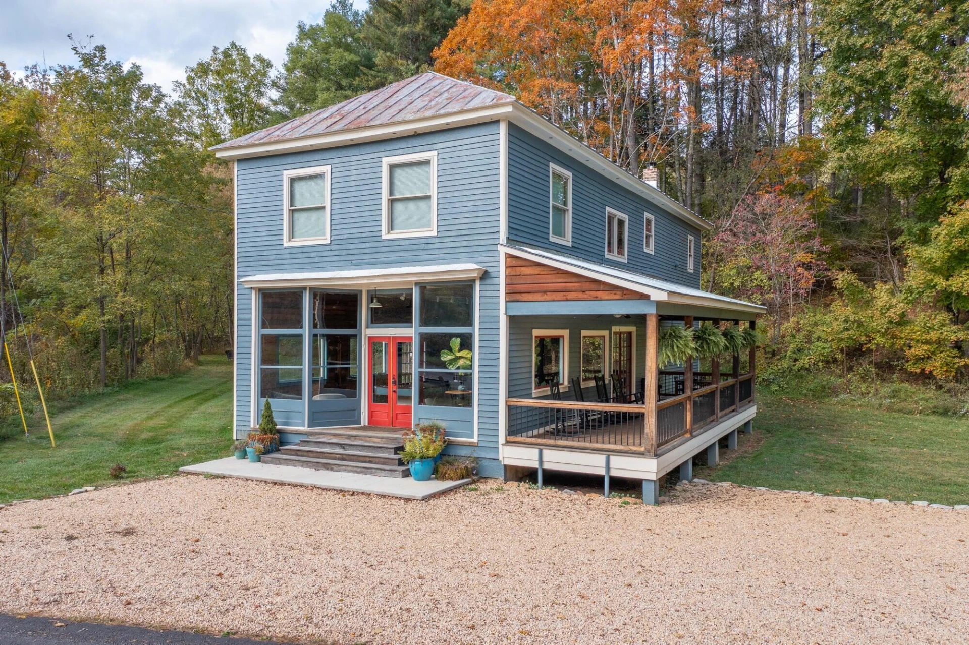 1464 Blue Grass TRL