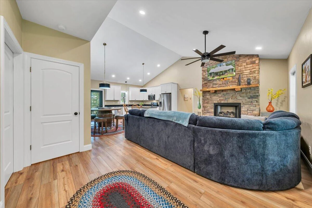 1226 Rendezvous LN - Photo 5