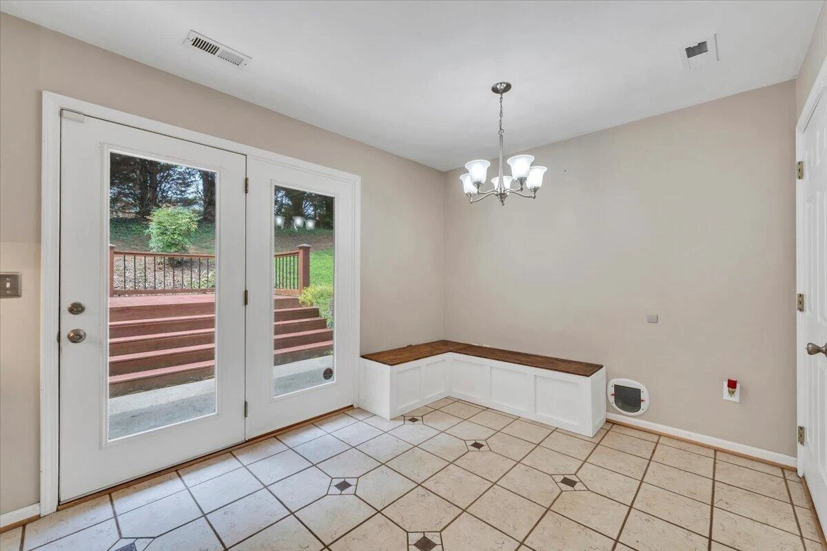 239 Pin Oak DR - Photo 18