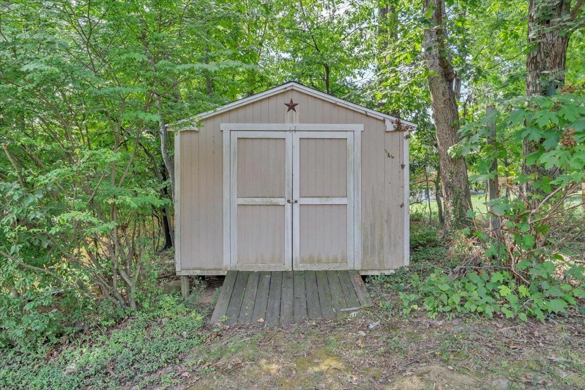 239 Pin Oak DR - Photo 38