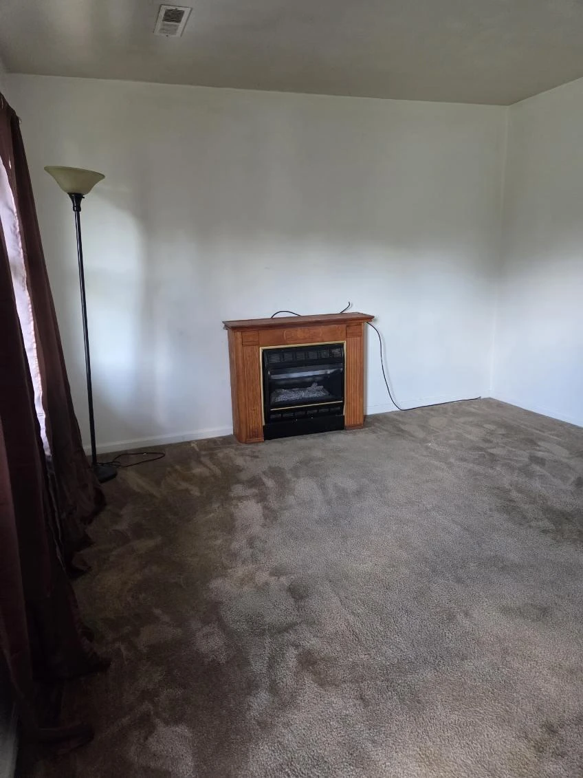 226 Rutherford CT NW - Photo 3