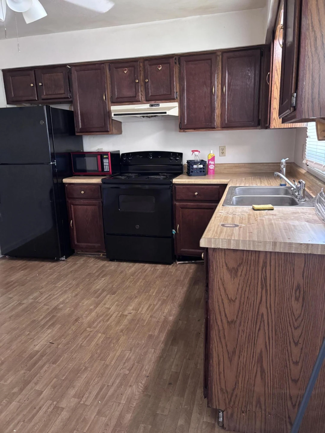 226 Rutherford CT NW - Photo 6