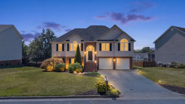632 Castleridge RD, Vinton, VA, 24179