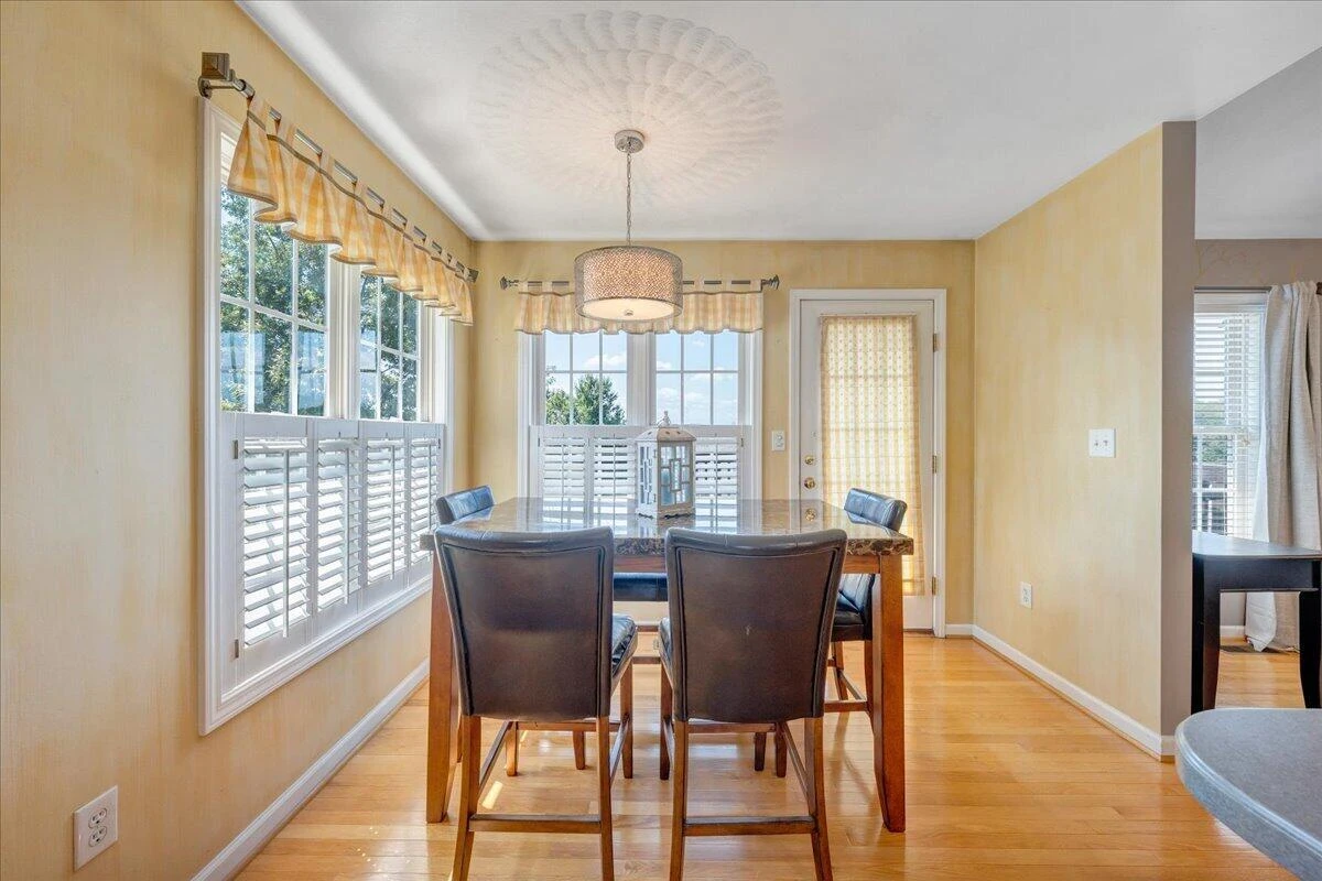 632 Castleridge RD - Photo 27