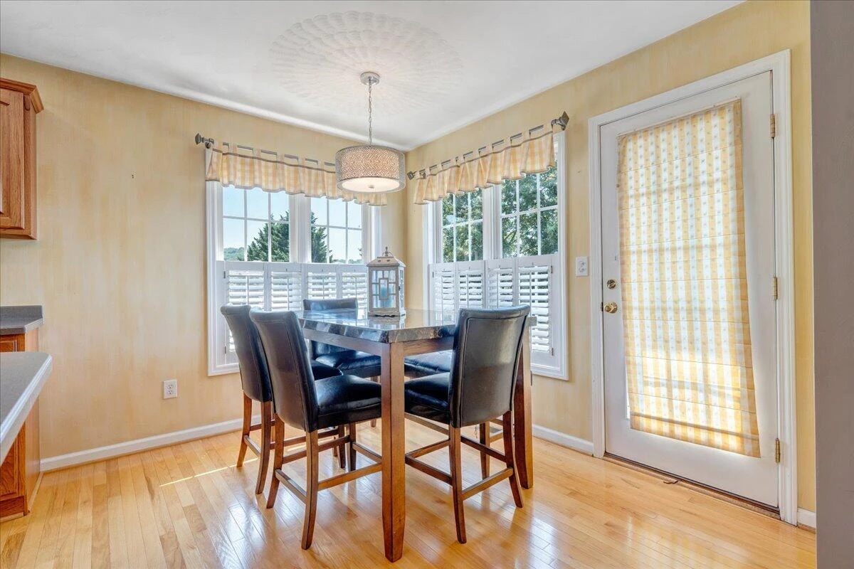 632 Castleridge RD - Photo 28