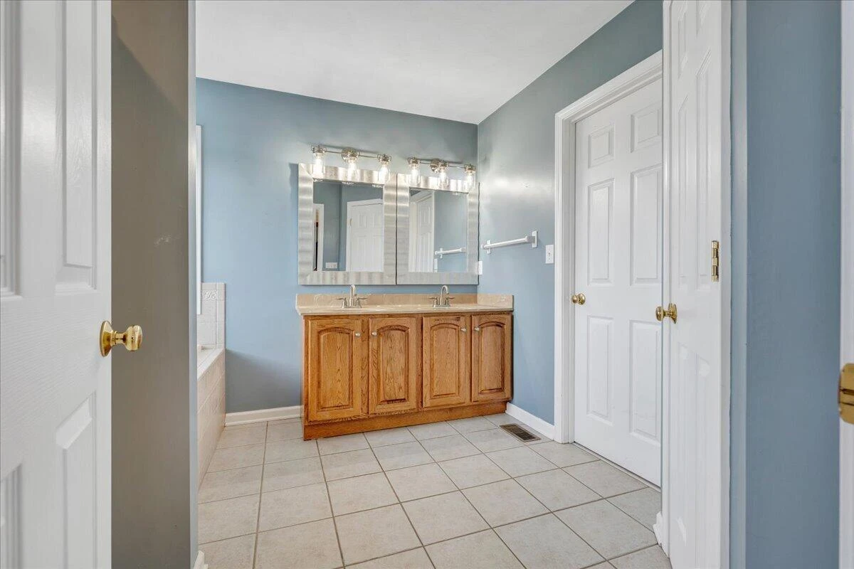 632 Castleridge RD - Photo 33