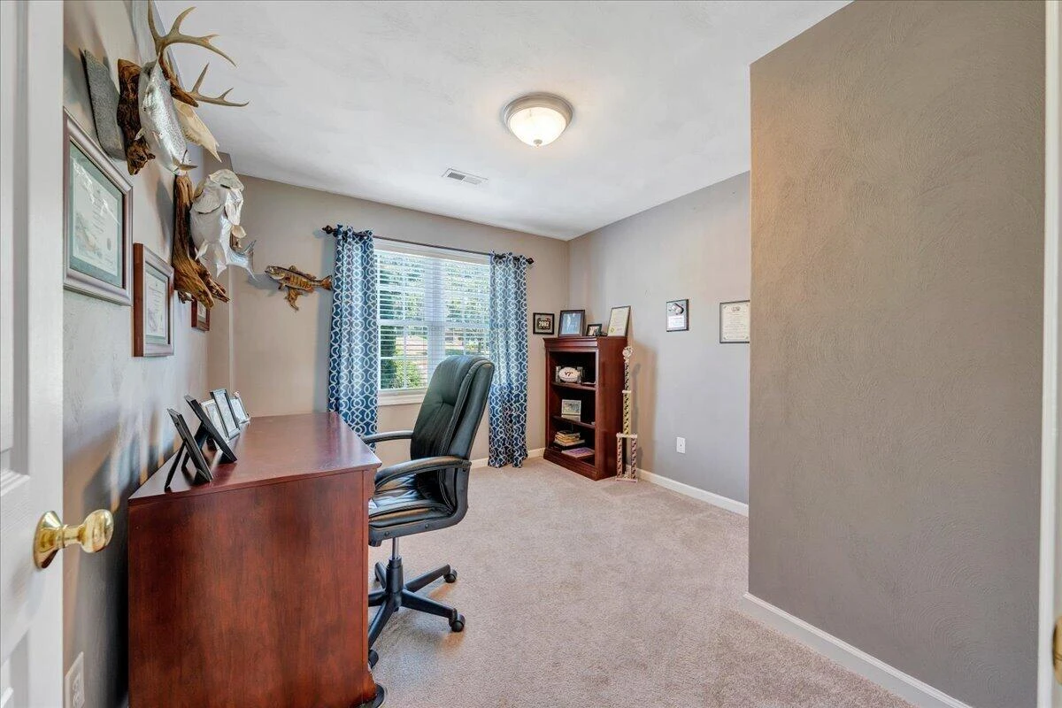 632 Castleridge RD - Photo 44